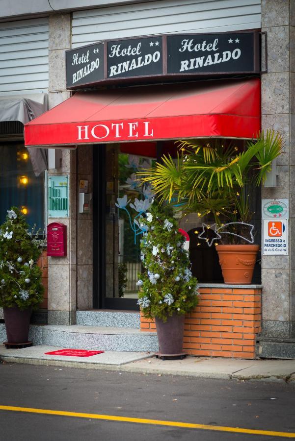 Hotel & Apartments Rinaldo Borgomanero Exterior foto